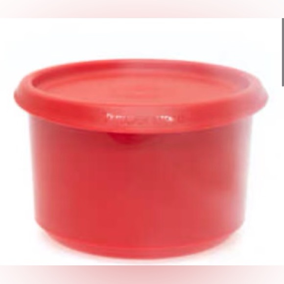 Tupperware One Touch Canister  575 ml Red Color - Picture 3 of 3
